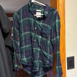 Women’s Green Plaid Shirt